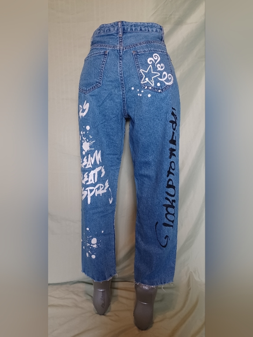 S.o.n.g. Painted Splattered Graffiti Jogger Blue Boyfriend Jeans Raw Hem Ankles - Picture 2 of 13